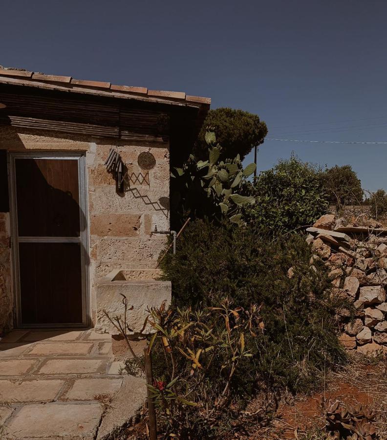 Гостевой дом Trullo Contrada Stracca Аллисте Экстерьер фото